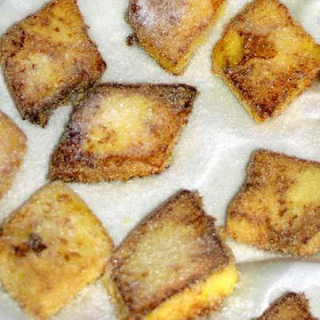 pezzi di crema impanata e fritta