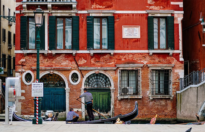 venice tourist travel cards